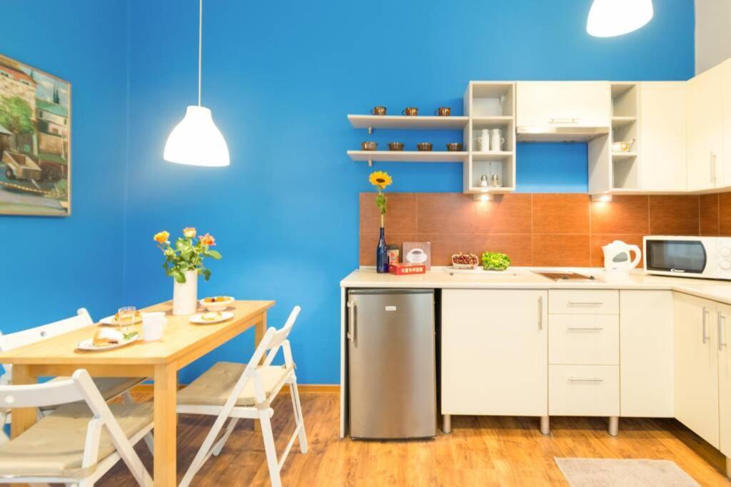 The Quiet Blue Home In The City Center! Krakow Ngoại thất bức ảnh
