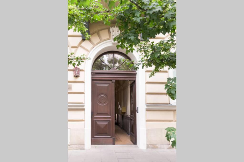 The Quiet Blue Home In The City Center! Krakow Ngoại thất bức ảnh