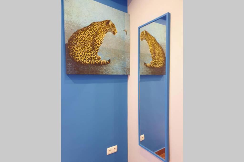 The Quiet Blue Home In The City Center! Krakow Ngoại thất bức ảnh